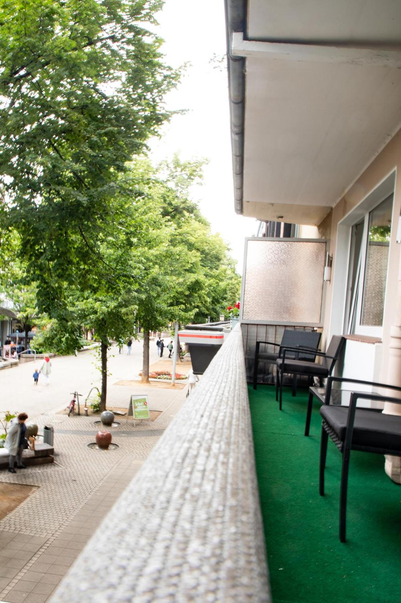 Me Living Bad Pyrmont Innenstadt 10 Meter Balkon Eksteriør bilde